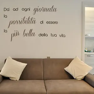 https://m-aurelio-nolo-light-brown.italymilanhotels.net
